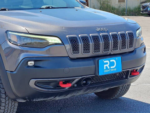 2022 Jeep Cherokee Trailhawk