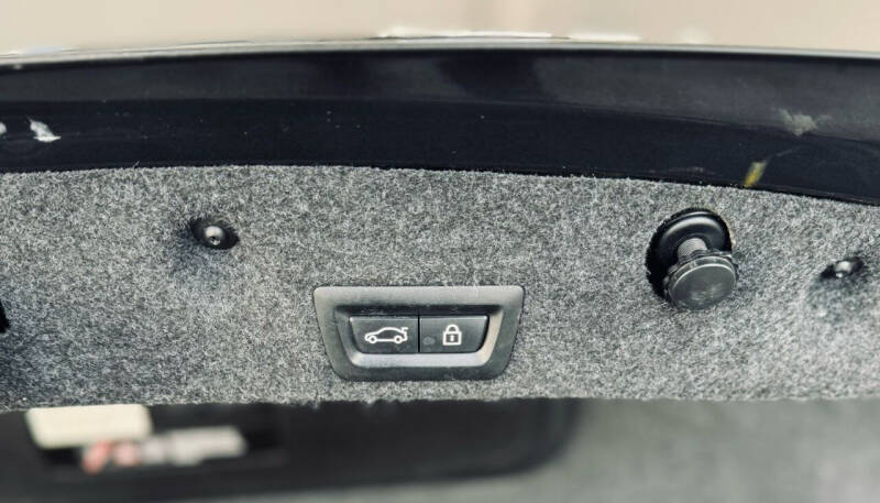 2015 BMW 5 Series 528i