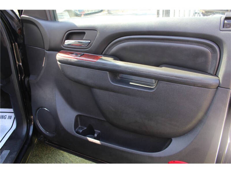 2013 Cadillac Escalade EXT Premium