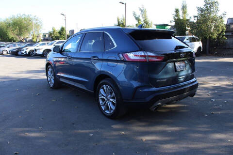 2019 Ford Edge Titanium