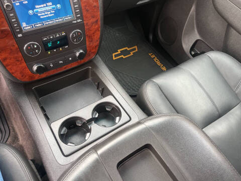 2011 Chevrolet Suburban LT