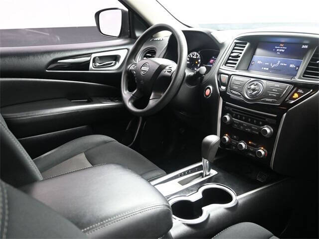 2019 Nissan Pathfinder S