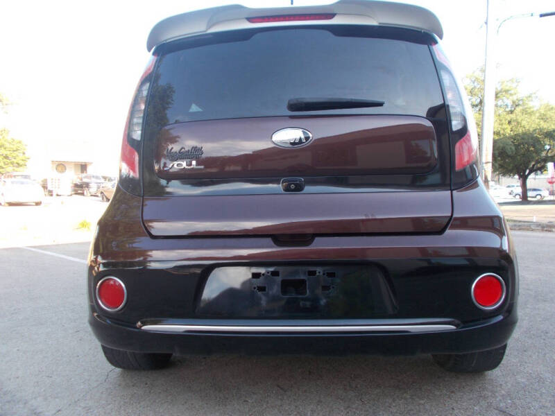 2017 Kia Soul +