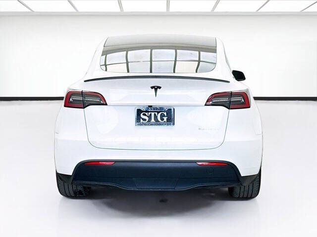2024 Tesla Model Y Long Range