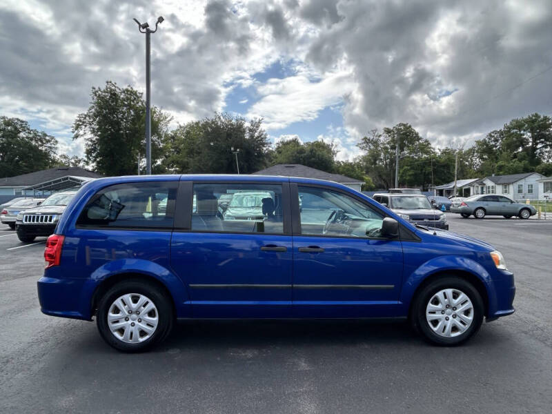 2013 Dodge Grand Caravan SE