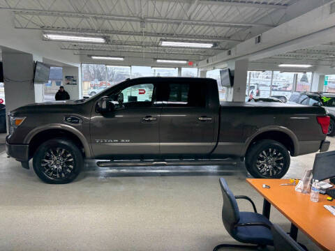 2016 Nissan Titan XD Platinum Reserve