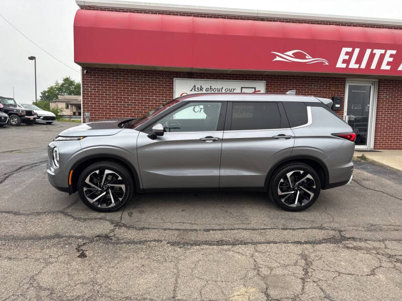 2024 Mitsubishi Outlander SE