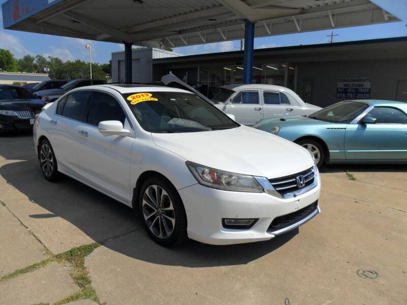 2013 Honda Accord for sale at C MOORE CARS in Grove OK