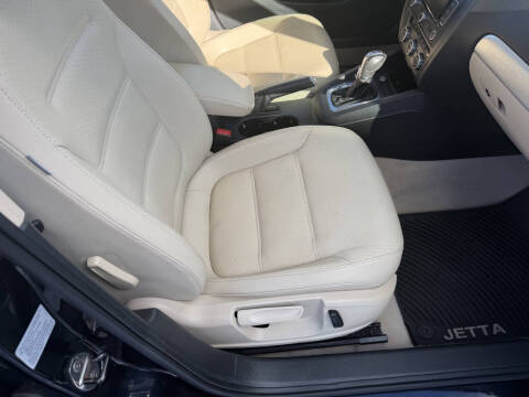 2014 Volkswagen Jetta Hybrid SEL