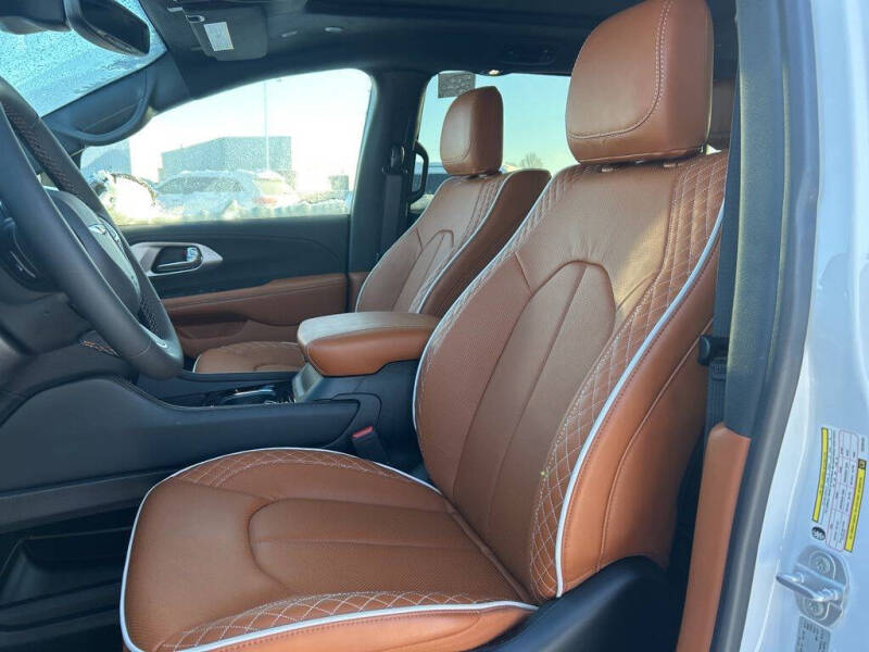 2026 Chrysler Pacifica Pinnacle