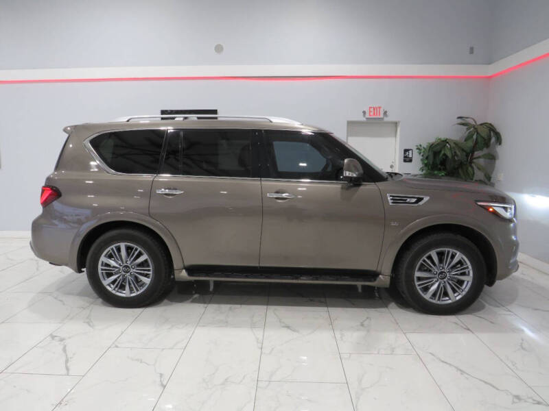 2019 Infiniti QX80 Luxe
