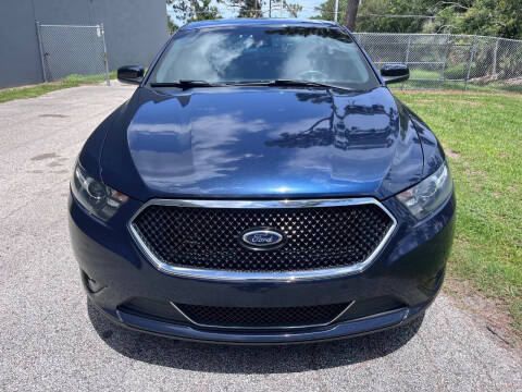 2016 Ford Taurus SHO