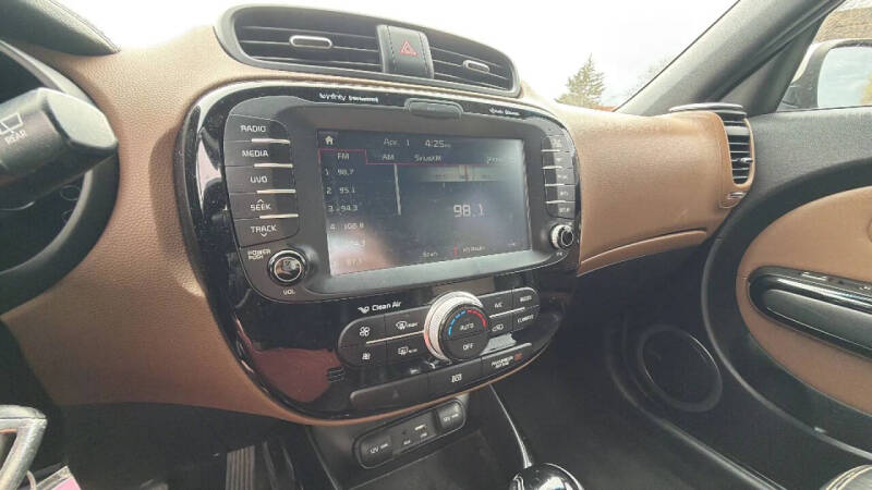 2016 Kia Soul +