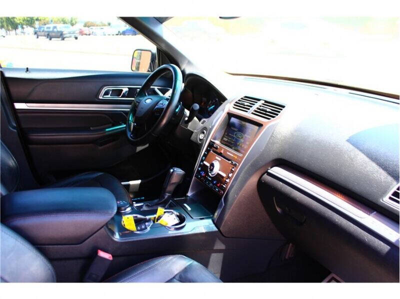 2017 Ford Explorer Sport