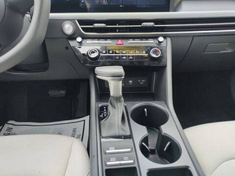 2025 Hyundai Sonata SE