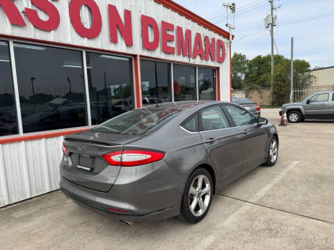 2014 Ford Fusion SE