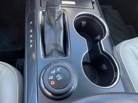 2017 Ford Explorer Platinum