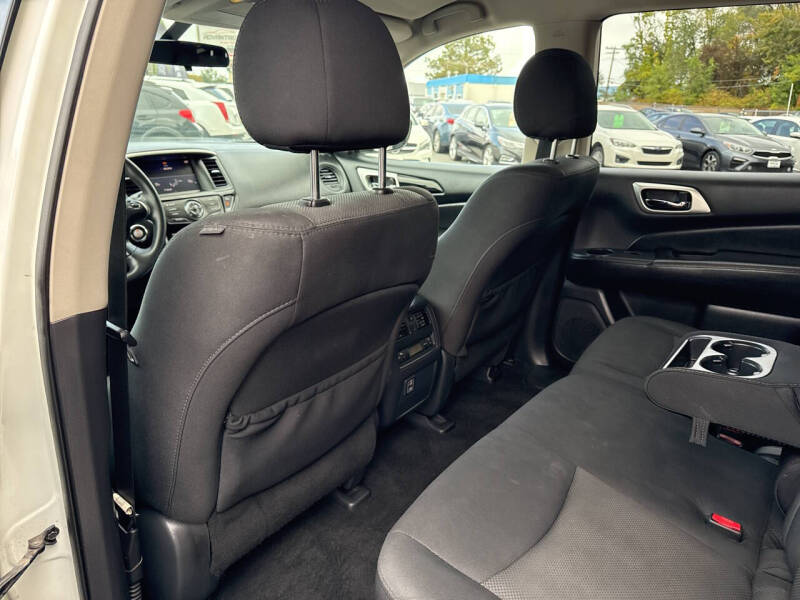 2018 Nissan Pathfinder S