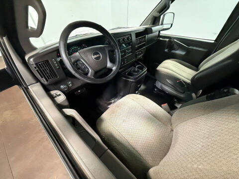 2017 GMC Savana 2500