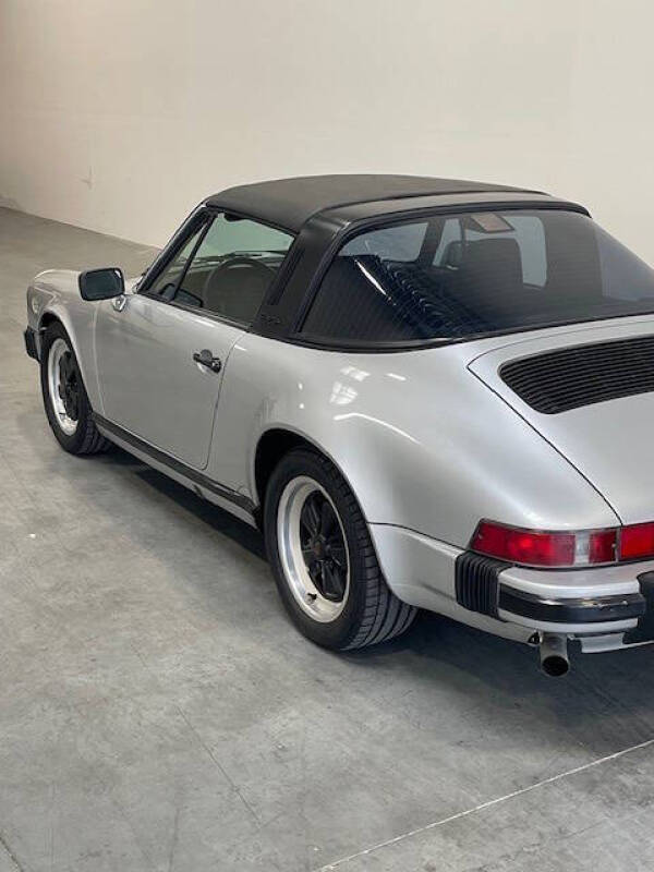 1988 Porsche 911 Carrera