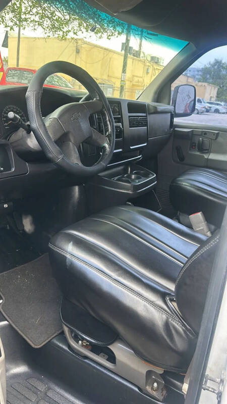 2003 Chevrolet Express 2500