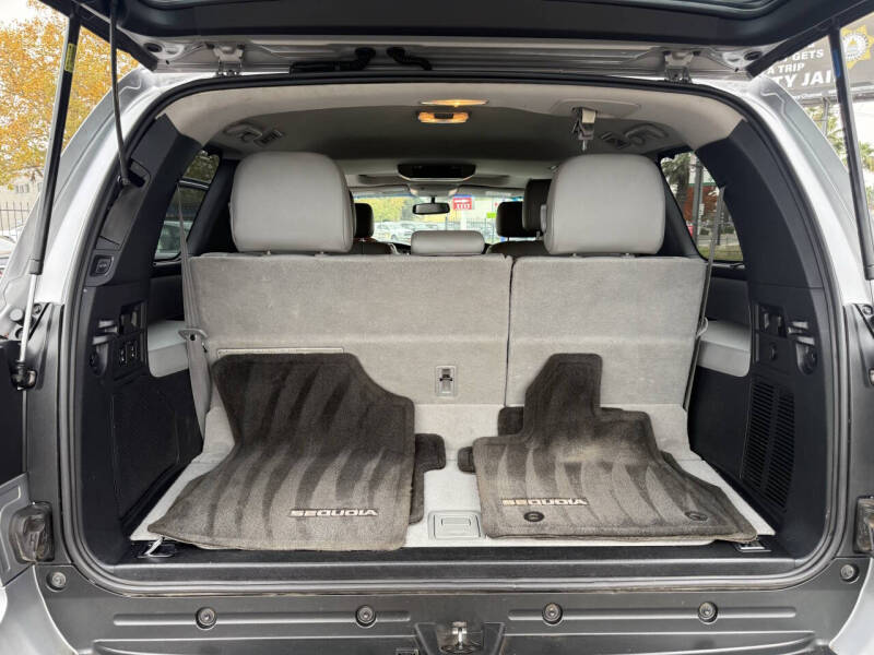 2012 Toyota Sequoia Platinum