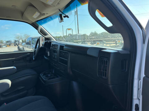 2023 GMC Savana 2500