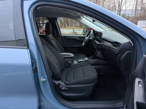 2025 Ford Escape Active