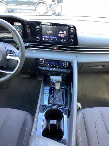 2021 Hyundai Elantra