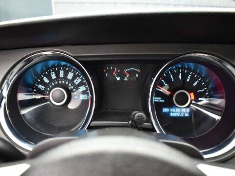 2014 Ford Mustang V6