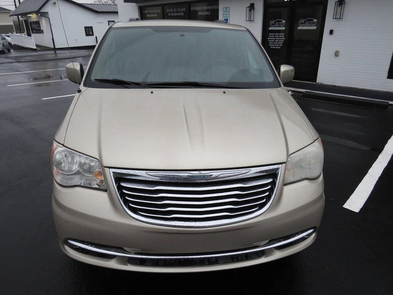 2012 Chrysler Town and Country for sale at Colbert's Auto Outlet in Hickory, NC