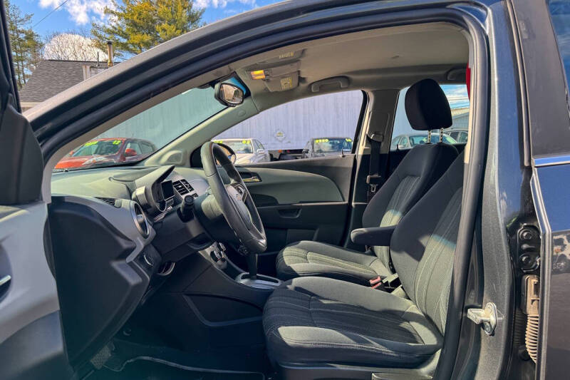 2013 Chevrolet Sonic LT Auto