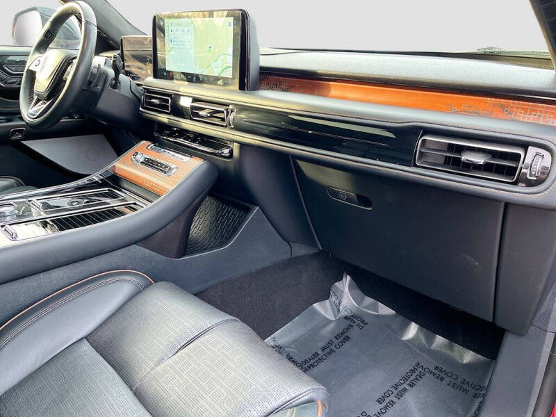 2025 Lincoln Aviator Black Label
