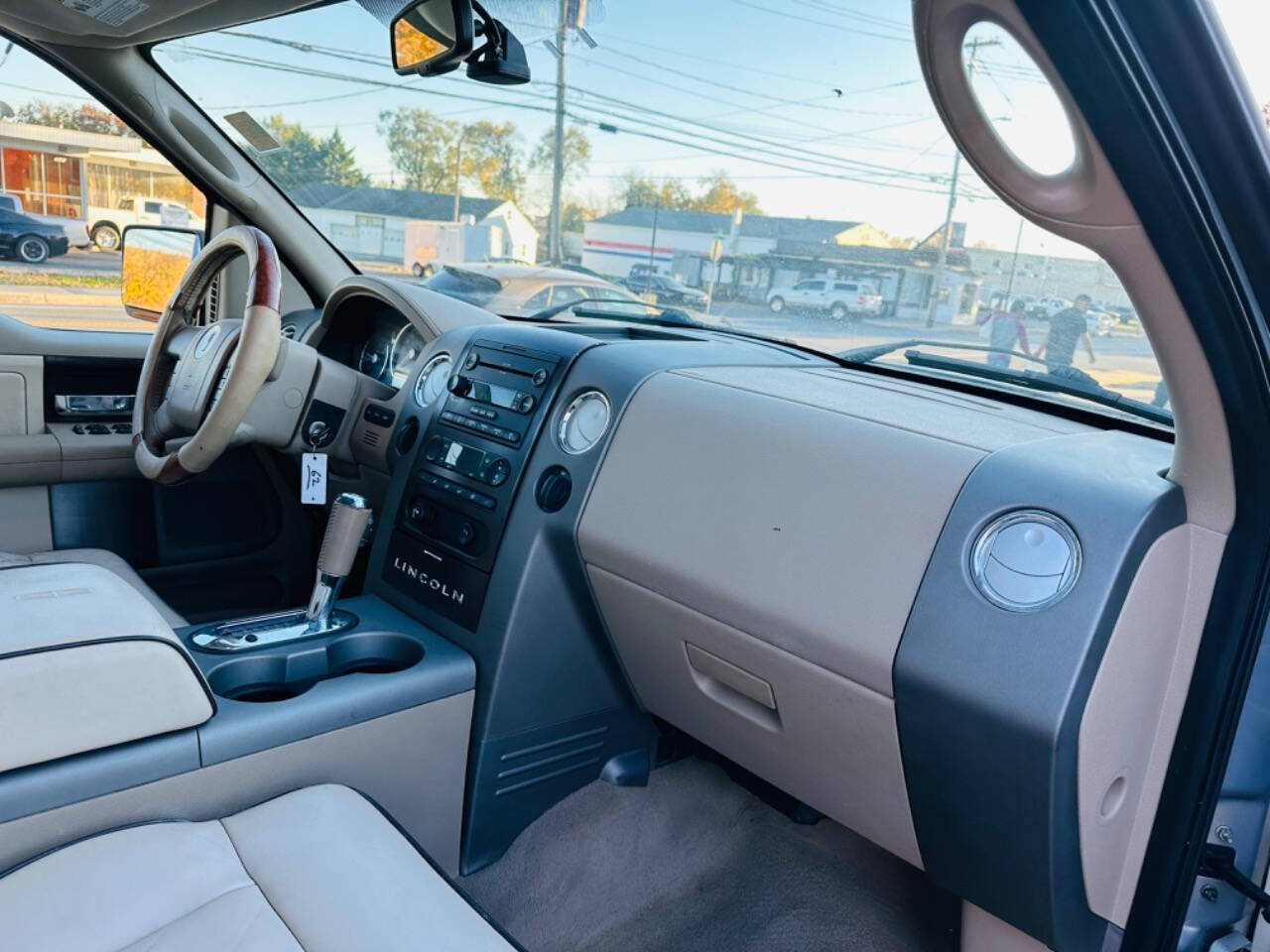 2006 Lincoln Mark LT for sale at American Dream Motors in Winchester, VA