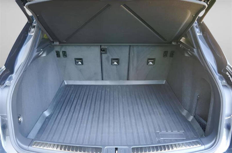 2021 Porsche Macan S