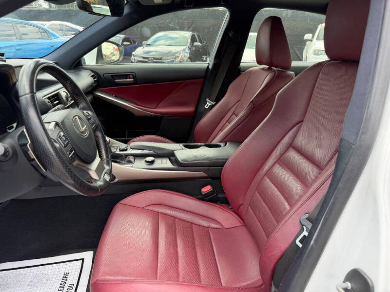 2017 Lexus IS 200t