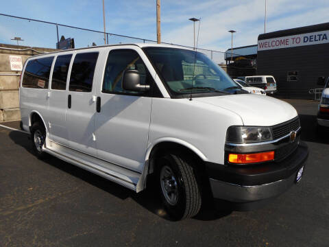 2017 Chevrolet Express LT 3500