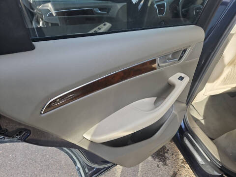 2011 Audi Q5 2.0T quattro Premium Plus