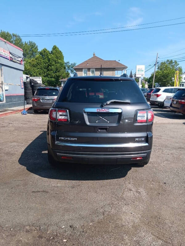 2015 GMC Acadia SLE-2