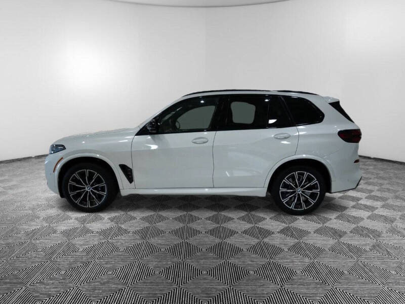 Used 2025 BMW X5 M60i with VIN 5UX33EU0XS9W99291 for sale in North Olmsted, OH