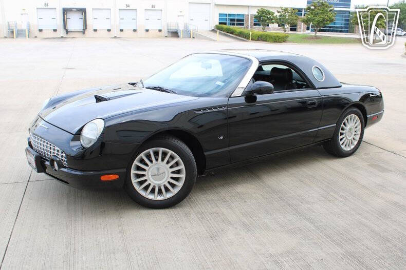 2004 Ford Thunderbird Deluxe