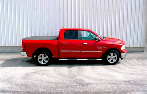 2017 RAM 1500 SLT