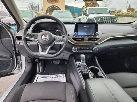 2024 Nissan Altima 2.5 SV