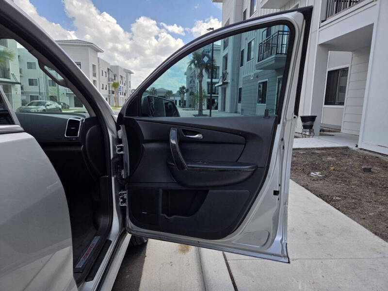 2012 GMC Acadia Denali