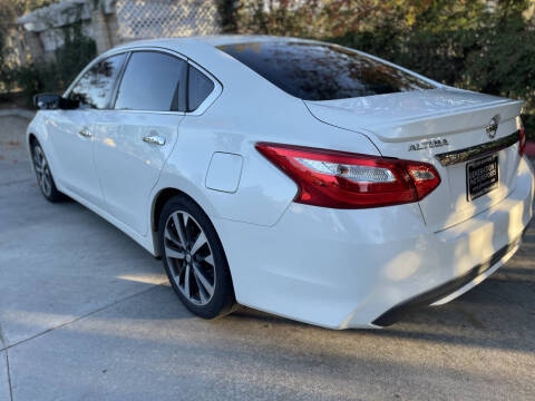 2016 Nissan Altima 2.5 SR