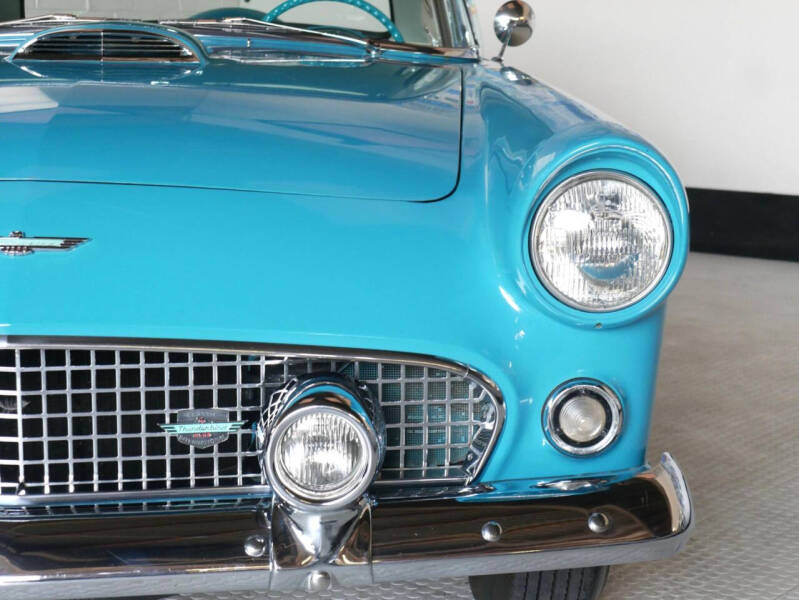 1956 Ford Thunderbird