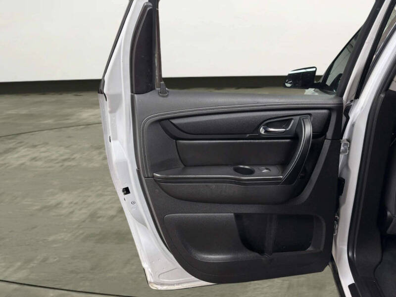 2016 GMC Acadia SLE-2