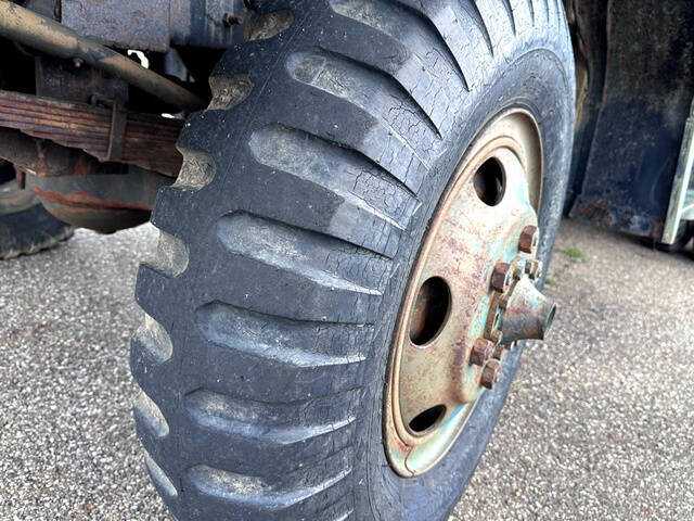 2000 AM General M35 A-2