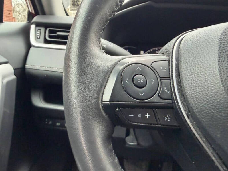 2023 Toyota RAV4 Hybrid XLE