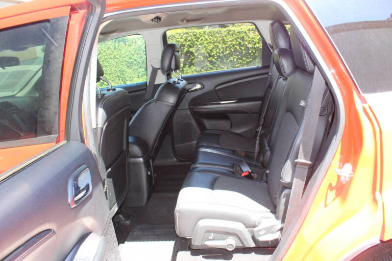 2018 Dodge Journey Crossroad